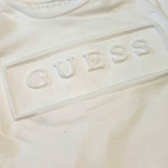 π GUESS - Black Sweatpants & White Tshirt - Size 2T - Picture 8 of 9